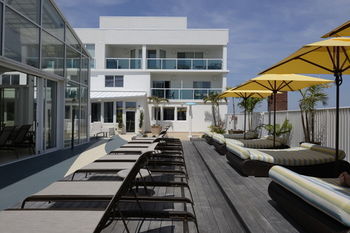 Courtyard By Marriott Ocean Oceanfront